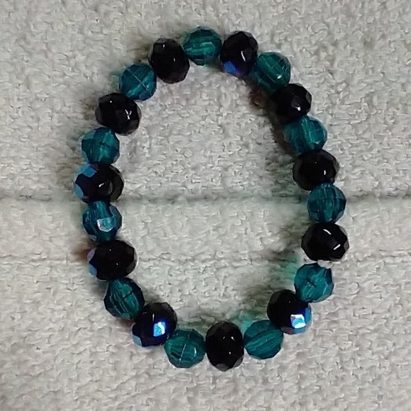 Dark light blue beaded stretch bracelet - Picture 1 of 3